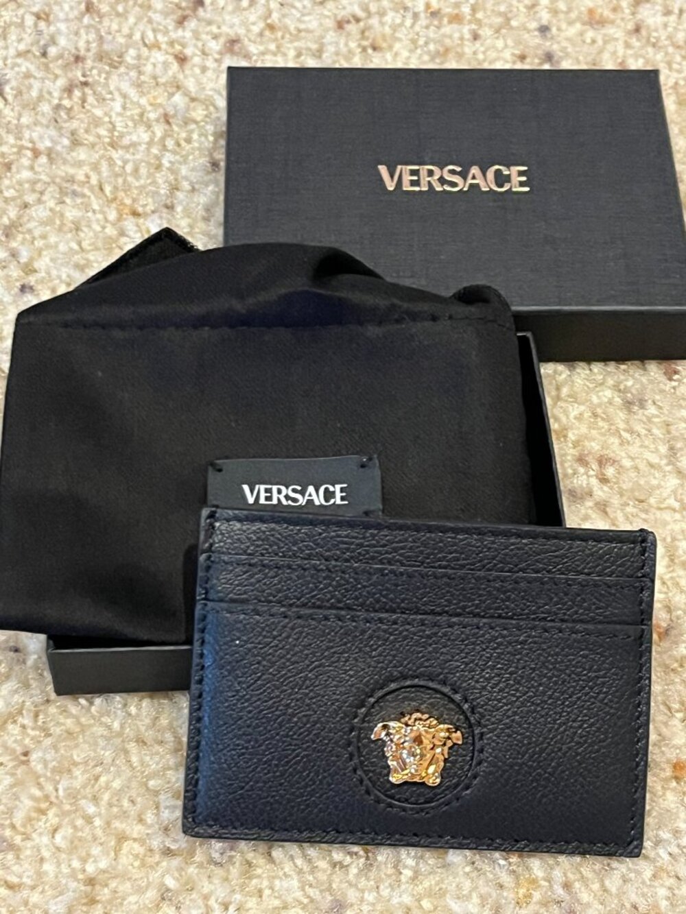 NIB Versace La Medusa Leather Card Holder